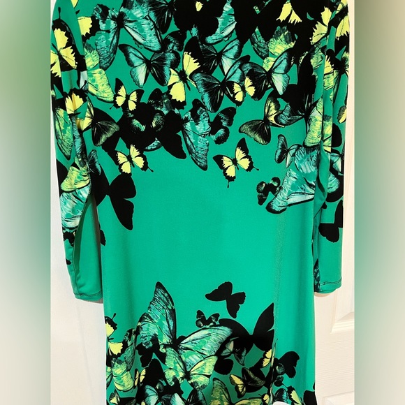 Style & co. Purchased at Macy’s. Size Small. Tunic multi color top. 3/4 sleeve. - Picture 7 of 7